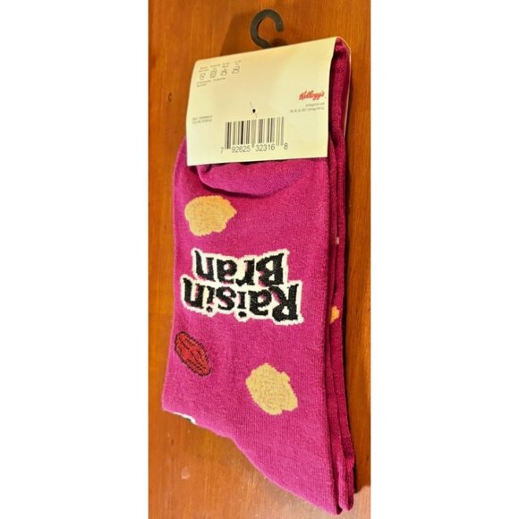 Mens Kelloggs Raisin Bran Crew Socks Sz 6-12 Crazy Socks Berry Black Cereal Fun - Picture 2 of 5